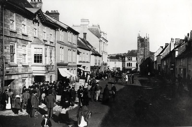 Market at Okehampton, Devon, c.1900 (b/w photo)  from French Photographer