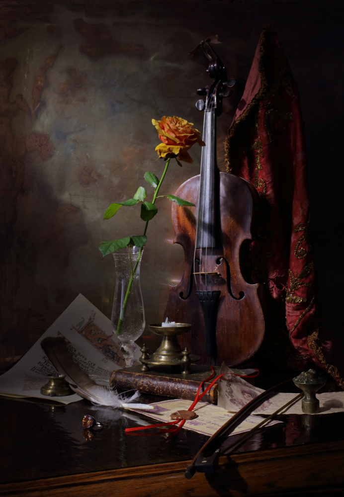 Stillleben mit Geige und Rose from Andrey Morozov