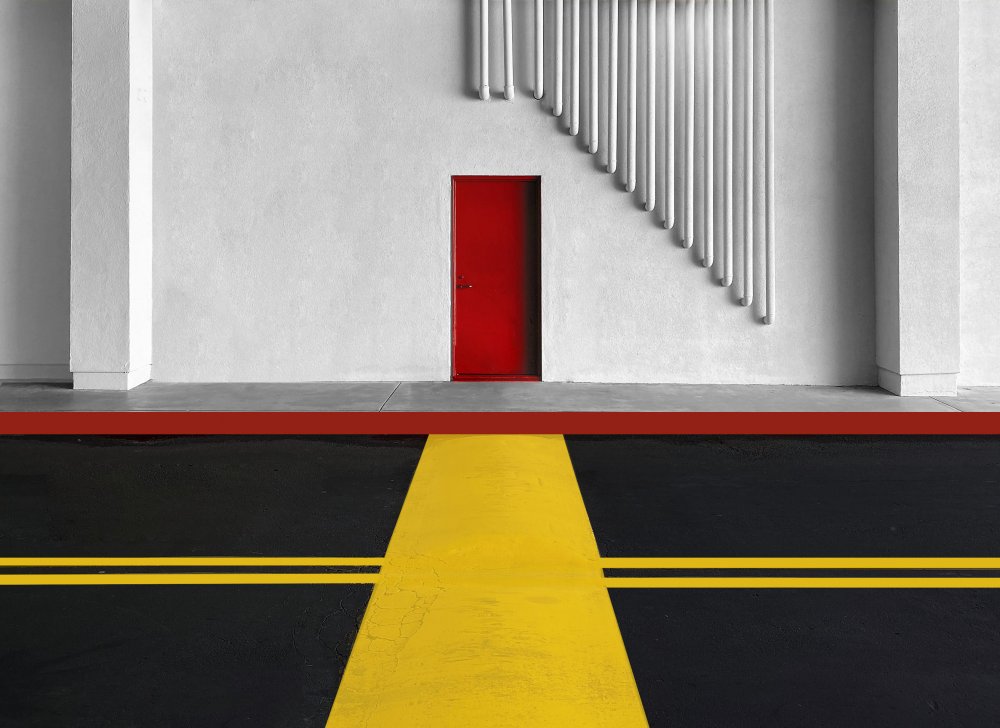 Die rote Tür from Arnon Orbach