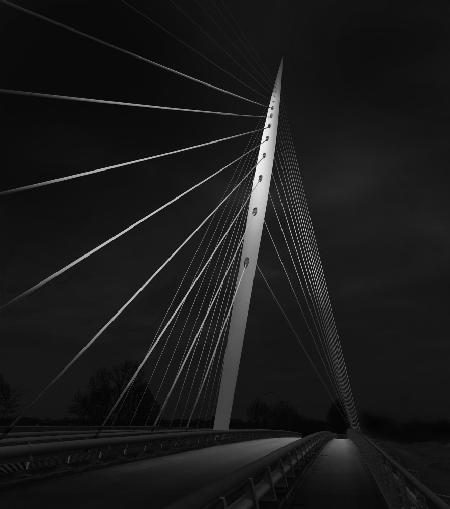 Die Calatrava-Brücke in den Niederlanden