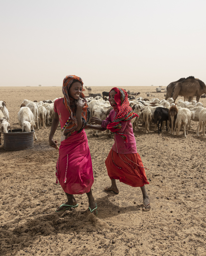 um einen Brunnen in der Borkou-Wüste,Tschad from Elena Molina