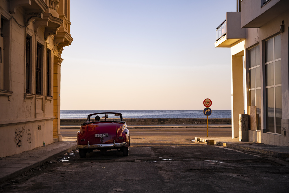 Den Sonnenuntergang beobachten – Havanna from John Deakin
