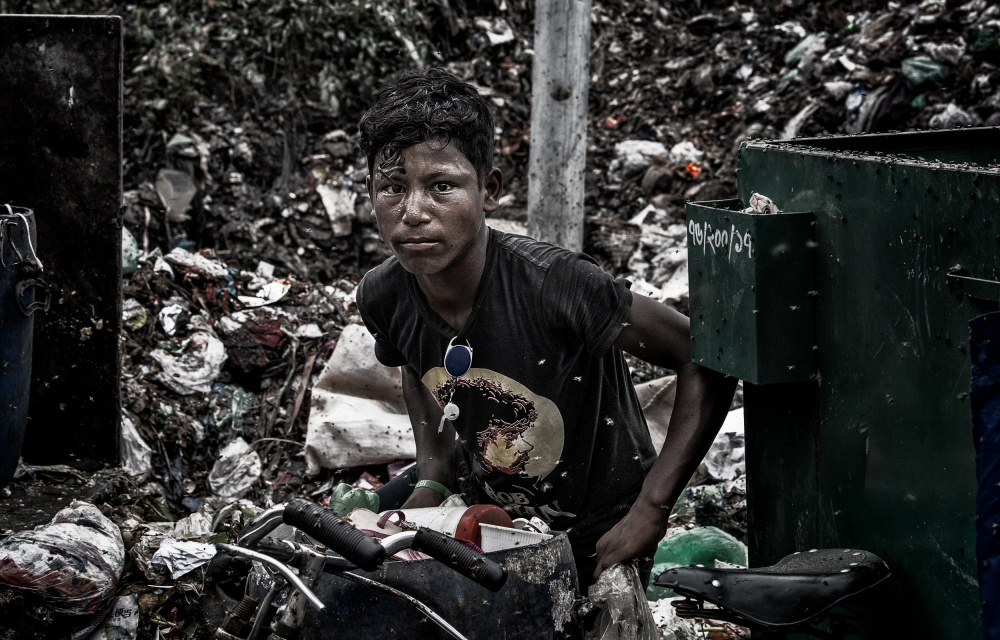 Arbeit auf einer Mülldeponie in Bangladesch from Joxe Inazio Kuesta Garmendia