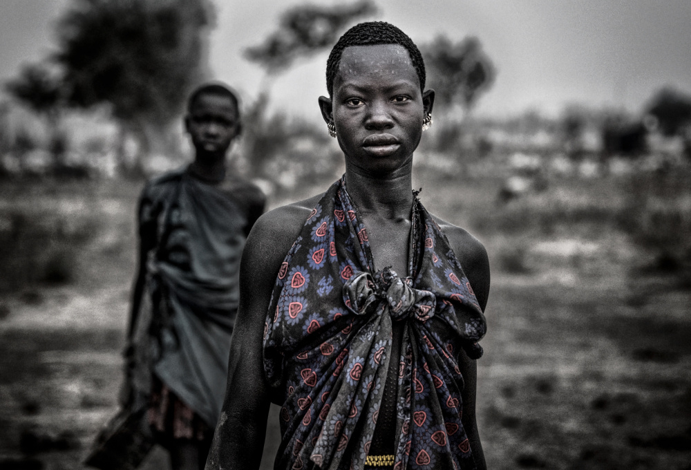 Frau vom Mundari-Stamm in einem Viehlager - Südsudan from Joxe Inazio Kuesta Garmendia