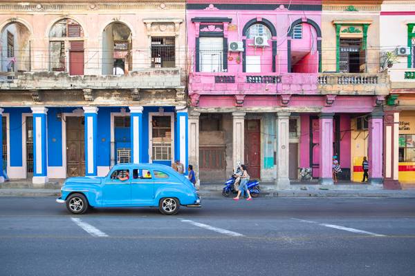 Blue Oldtimer in Old Havana, Cuba. Street in Havanna, Kuba from Miro May