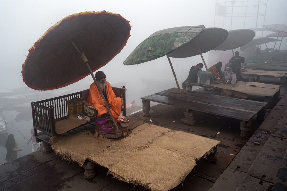 Berühmter Regenschirm von Varanasi from Partha Sarathi Dalal