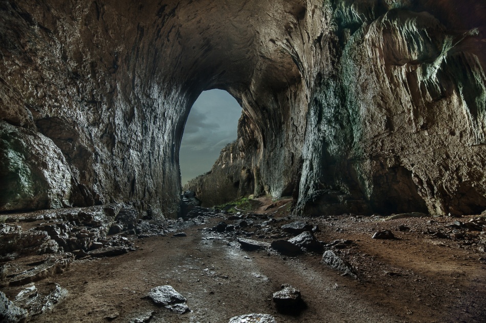 Höhle „Prohodna“,Bulgarien from Veliko K.